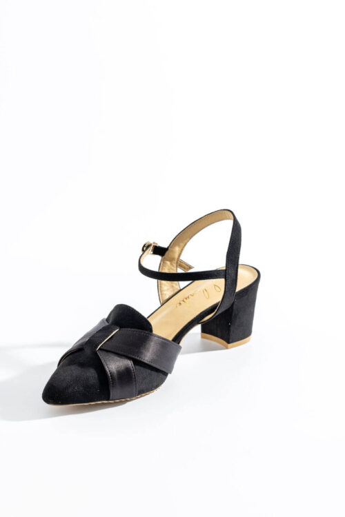 Anya Heels